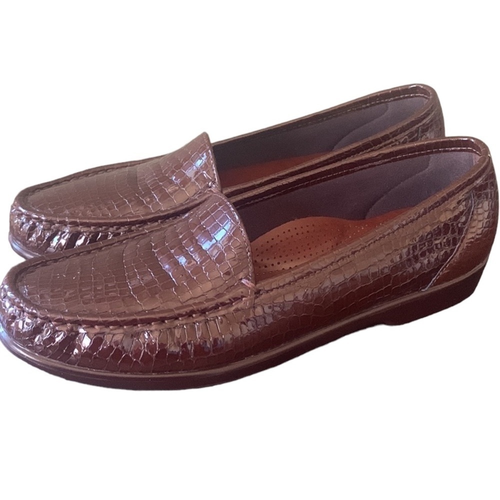 SAS Simplify Brown Crocodile Patent Leather Loafers Size 10 S (Slim)‎